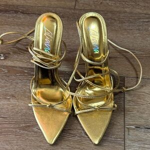 Gold lace up strappy Women's Heels 7.5